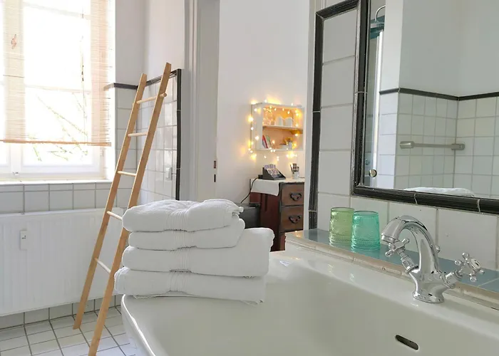 דירה Epic Location *