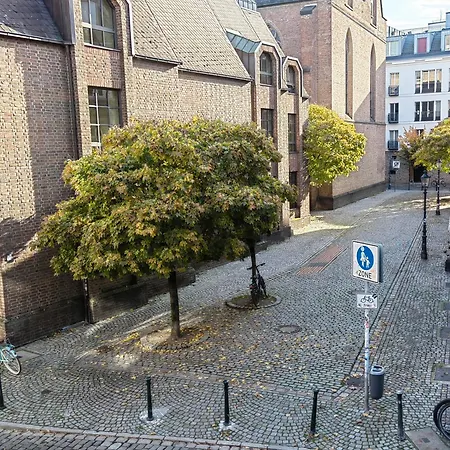 Epic Location * Düsseldorf